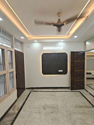 Building Lobby in 3 BHK Builder Floor at Indrapuram – for Sale