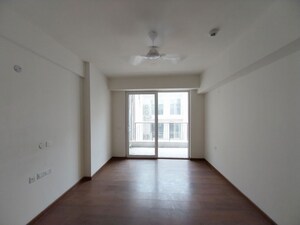 Room in 4 BHK Builder Floor at Sector 22 – for Rent