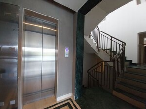 Room in 4 BHK Builder Floor at Sector 22 – for Rent