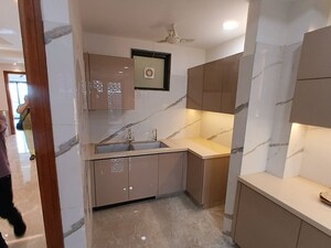 Kitchen in 3.5 BHK Builder Floor at Sector 31 – for Sale