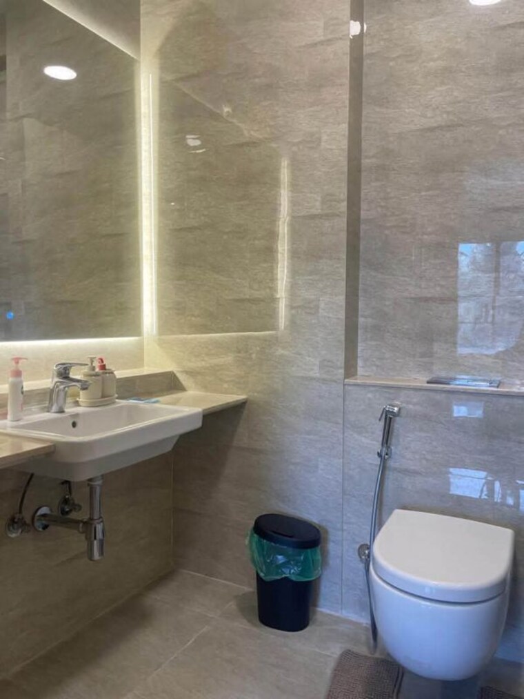 Bathroom, carter-apartments 3 Bedroom 1200 Sq.Ft. Apartment In Bandra West Mumbai 10576275