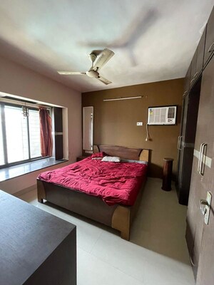 Bedroom in 2 BHK Apartment at Swapnalok Apartments Malad East, Malad East – for Rent