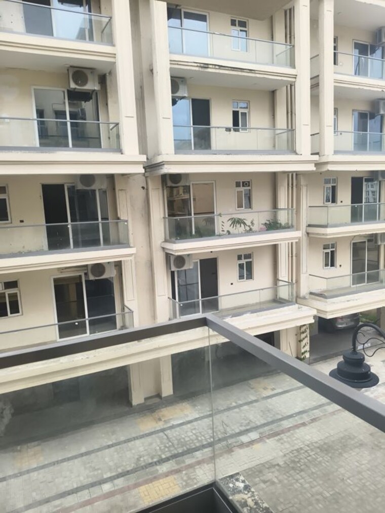 Balcony, signature-global-city 3 Bedroom 1300 Sq.Ft. Apartment In Sector 37d Gurgaon 10576286