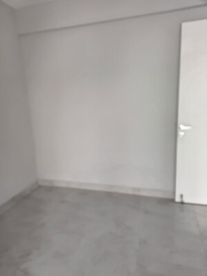 Room in 3 BHK Apartment at Signature Global City, Sector 37d – for Rent