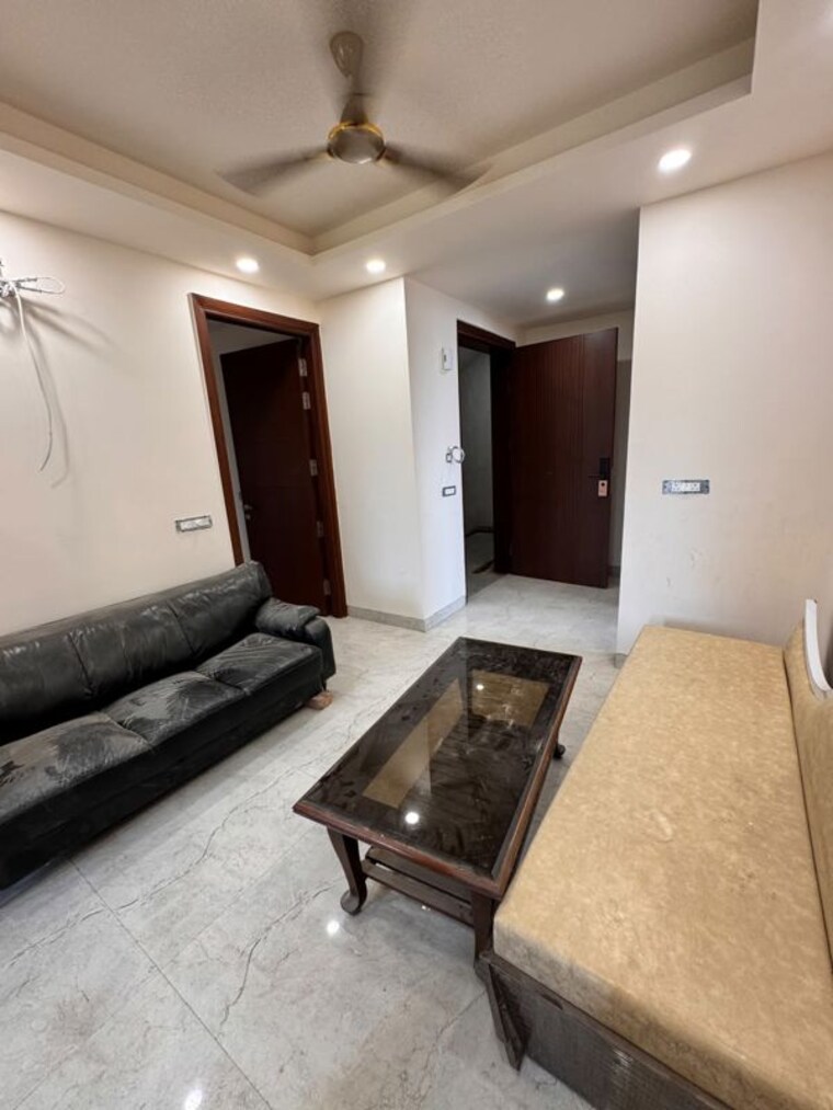 Living Room, sector 45 3 Bedroom 2000 Sq.Ft. Builder Floor In Sector 45 Gurgaon 10576297
