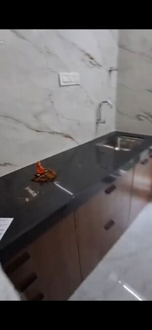 Furnished Amenities in 1 BHK Apartment at Mohite Mrugank, Chembur – for Rent