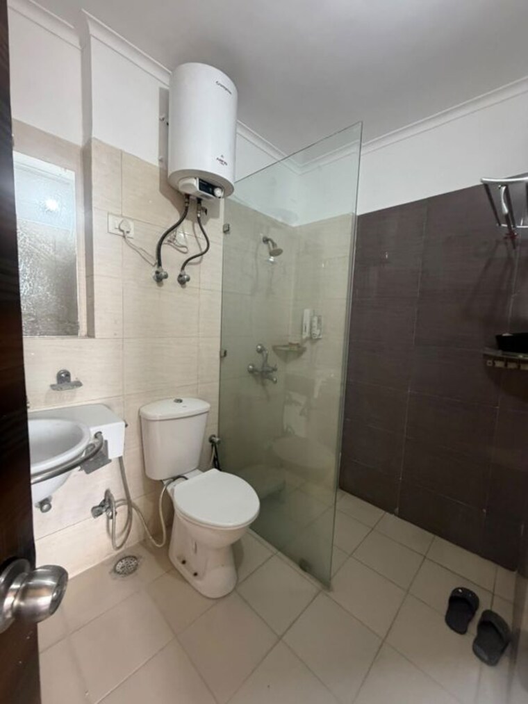 Bathroom, maxworth-premier-urban 2 Bedroom 1200 Sq.Ft. Apartment In Sector 15 Gurgaon 10576310