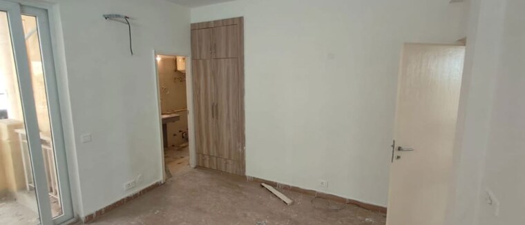 Room, emaar-palm-hills 4 Bedroom 1950 Sq.Ft. Apartment In Sector 77 Gurgaon 10576312
