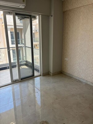 2 BHK Apartment For Rent in Signature Global City, Sector 37d