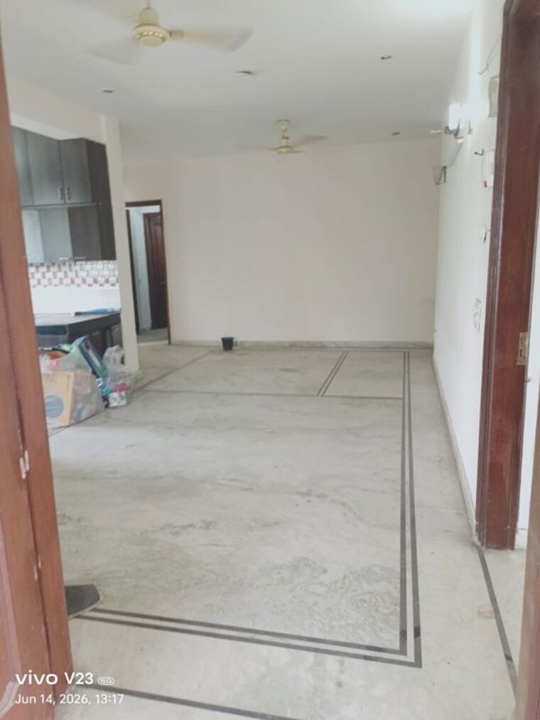 Room, sector 31 3 Bedroom 2300 Sq.Ft. Builder Floor In Sector 31 Gurgaon 10576328