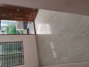 Room in 2 BHK Apartment at Sanath Nagar – for Rent