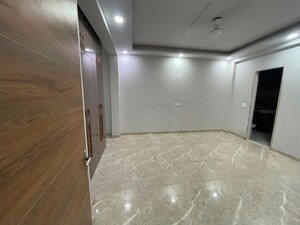 1.5 BHK Builder Floor For Rent in Sector 109