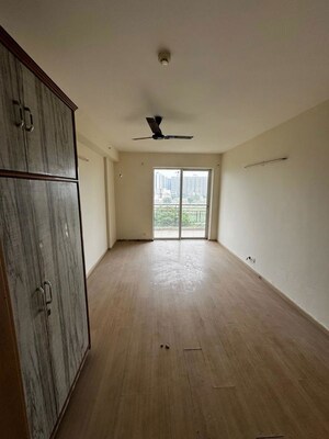 Room in 3.5 BHK Apartment at DLF New Town Heights II, Sector 86 – for Rent