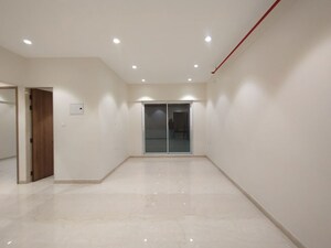 Room in 3 BHK Apartment at Beverly Park Mira Road East, Mira Road – for Sale