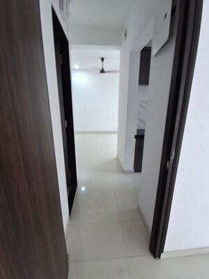 Room in 2 BHK Apartment at UK Iridium, Kandivali East – for Rent