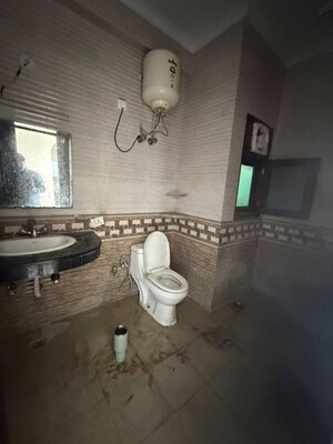 Bathroom in 2 BHK Builder Floor at Sector 15 – for Rent