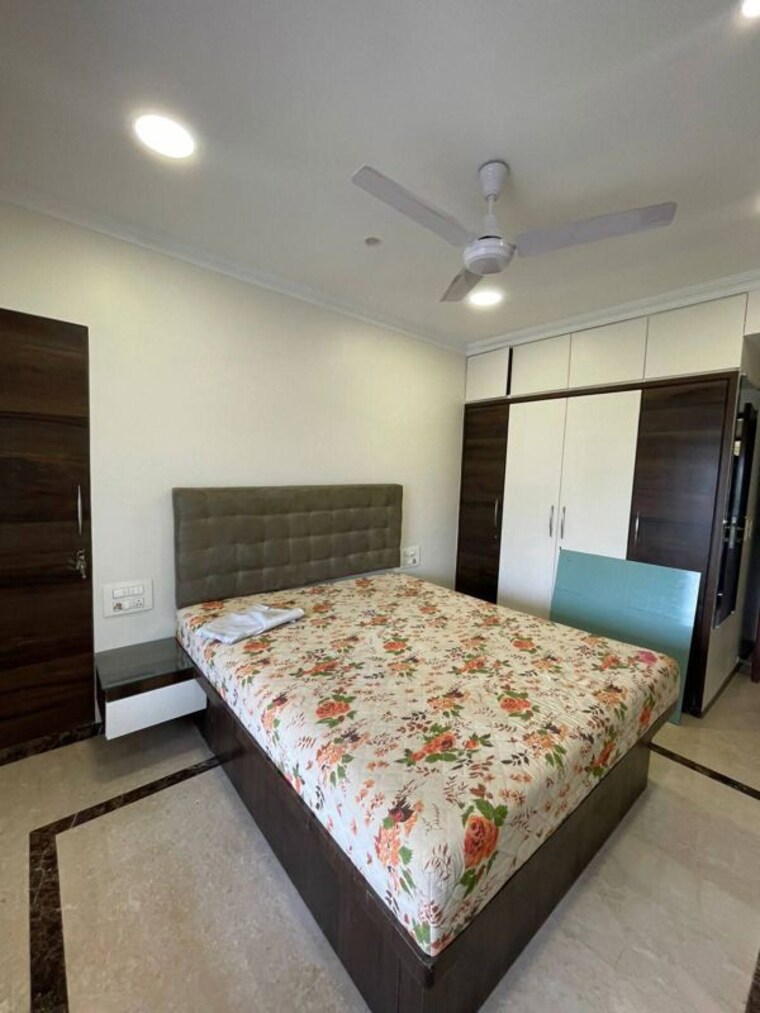 Bedroom, khar-gymkhana-apartment 3 Bedroom 1200 Sq.Ft. Apartment In Khar West Mumbai 10576363