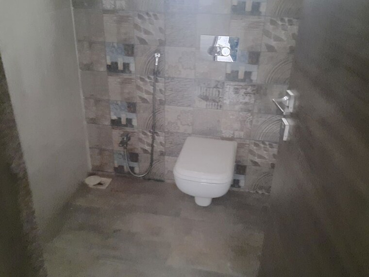Bathroom, surmani-complex 2 Bedroom 1250 Sq.Ft. Apartment In Model Colony Pune 10576353