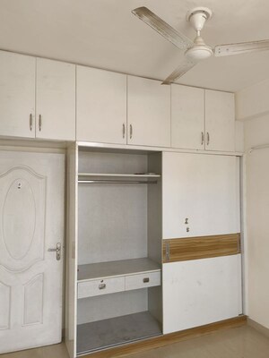 Bathroom in 1.5 BHK Builder Floor at New Palam Vihar Phase 2 – for Rent