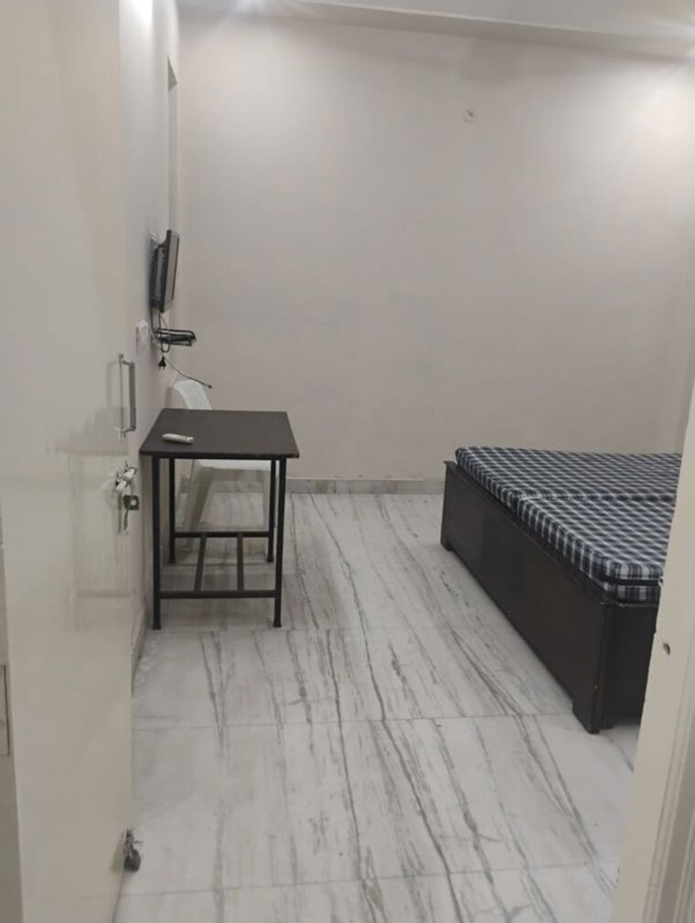 Bedroom, greenwood-city 1 Bedroom 650 Sq.Ft. Builder Floor In Sector 40 Gurgaon 10576381