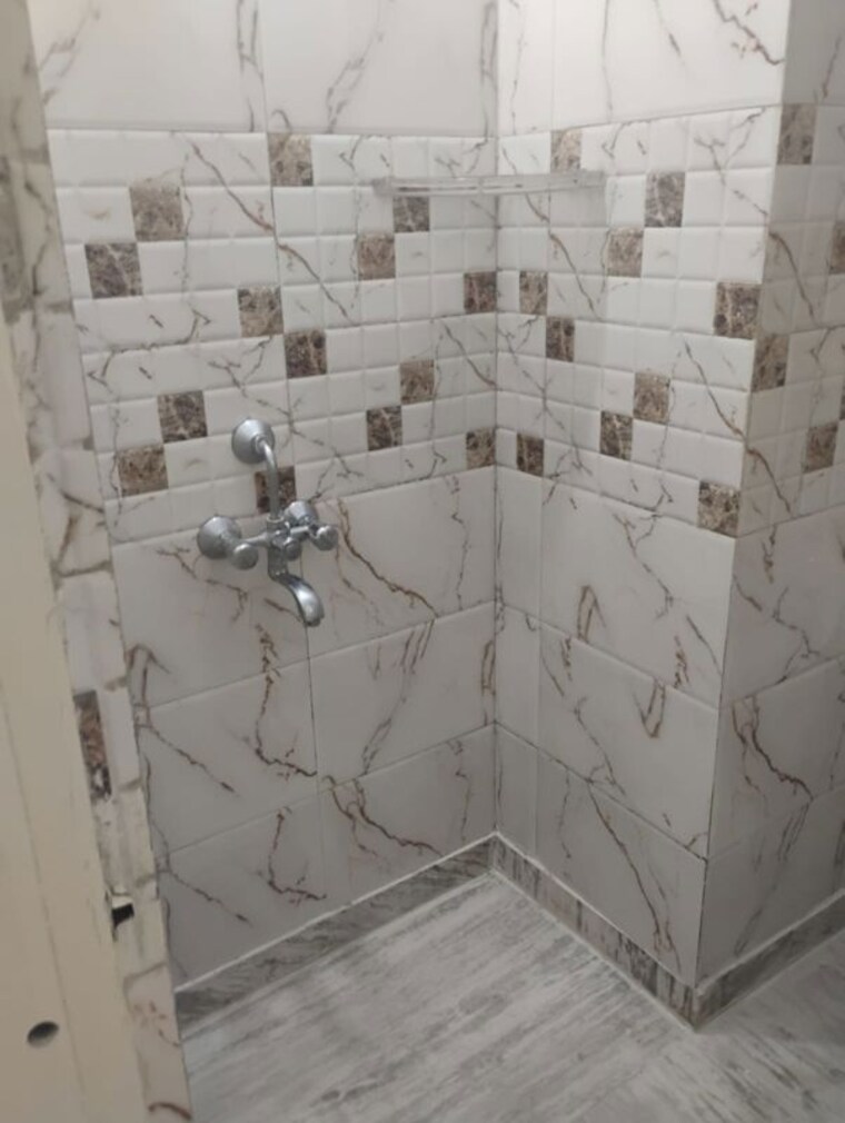 Bathroom, greenwood-city 1 Bedroom 650 Sq.Ft. Builder Floor In Sector 40 Gurgaon 10576381