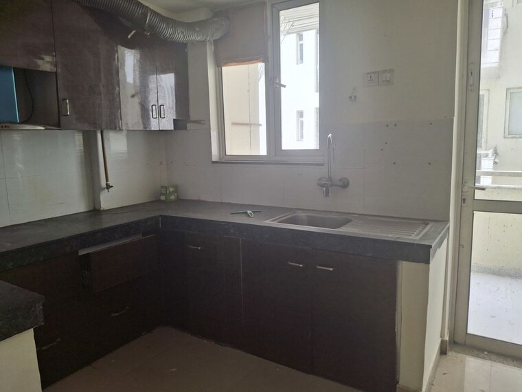 Kitchen, m3m-woodshire 3.5 Bedroom 2361 Sq.Ft. Apartment In Sector 107 Gurgaon 10576386