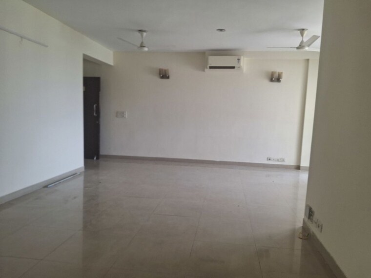 Bathroom, m3m-woodshire 3.5 Bedroom 2361 Sq.Ft. Apartment In Sector 107 Gurgaon 10576386