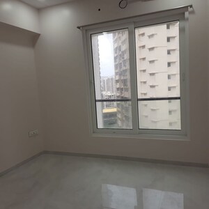Room in 2 BHK Apartment at Dimples 73 East, Kandivali West – for Rent