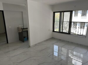 Room in 2 BHK Apartment at Prabhadevi CHS, Prabhadevi – for Sale