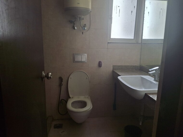 Bathroom, m3m-woodshire 3.5 Bedroom 2361 Sq.Ft. Apartment In Sector 107 Gurgaon 10576399
