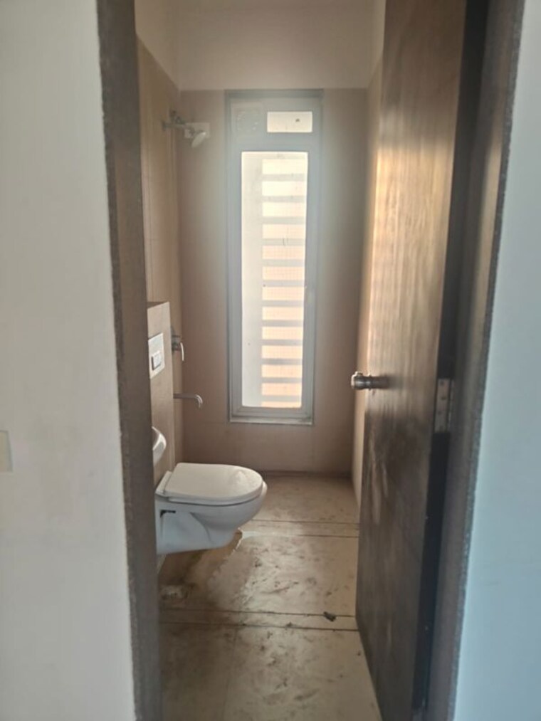 Attached Bathroom, borivali east 2 Bedroom 700 Sq.Ft. Apartment In Borivali East Mumbai 10576402