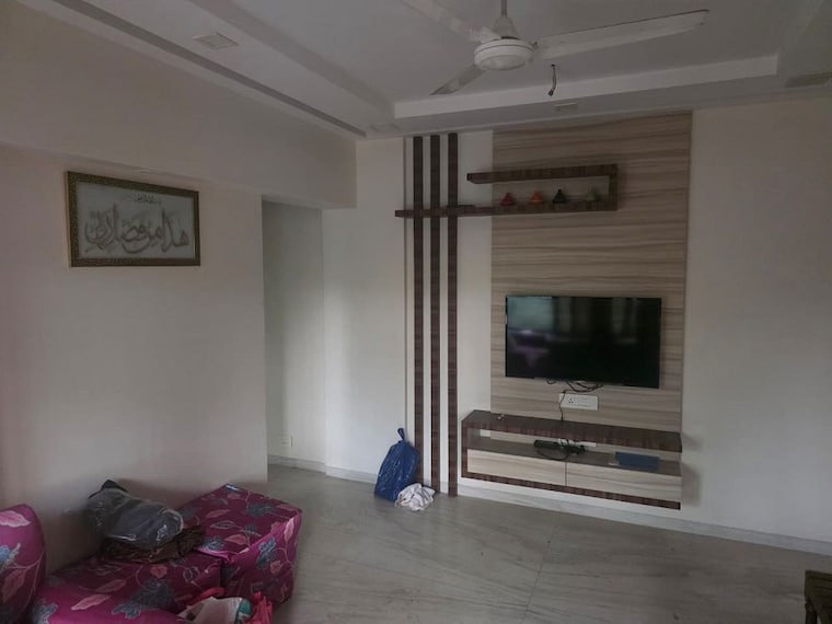 Room, juhu 1 Bedroom 500 Sq.Ft. Apartment In Juhu Mumbai 10576400