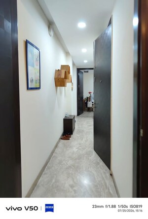 2 BHK Builder Floor – Entrance View at Kalkaji - for Rent