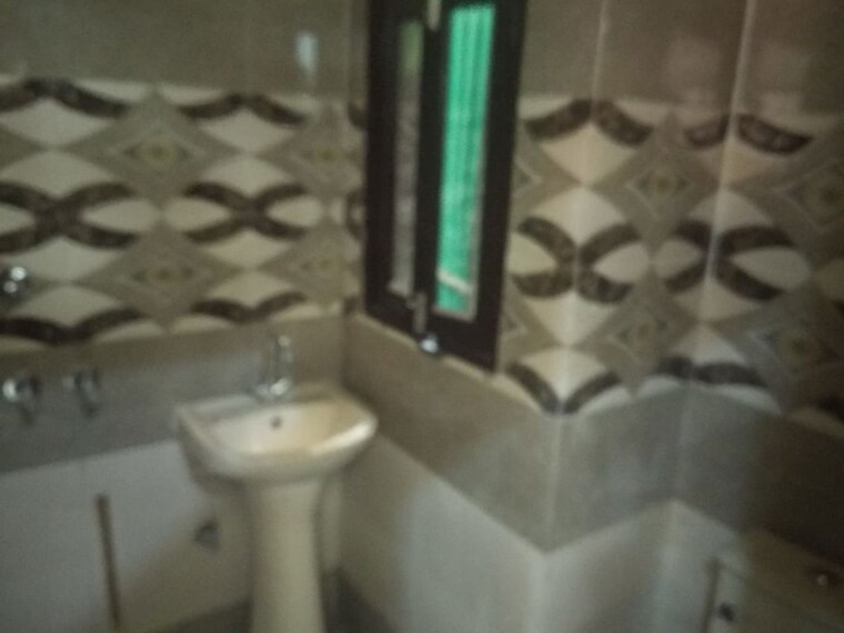 Bathroom, uttam nagar west 2 Bedroom 540 Sq.Ft. Builder Floor In Uttam Nagar West Delhi 10576432