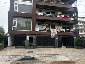  Builder Floor – Exterior View View at Sector 55 - for Sale