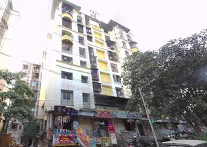  Shop For Sale in Azad Nagar