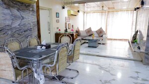 Living Room in 4 BHK Apartment at Prabhadevi CHS, Prabhadevi – for Sale