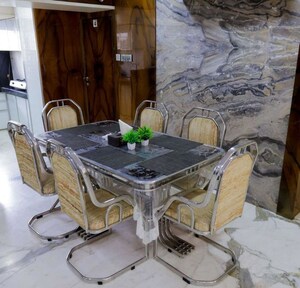 Living Room in 4 BHK Apartment at Prabhadevi CHS, Prabhadevi – for Sale