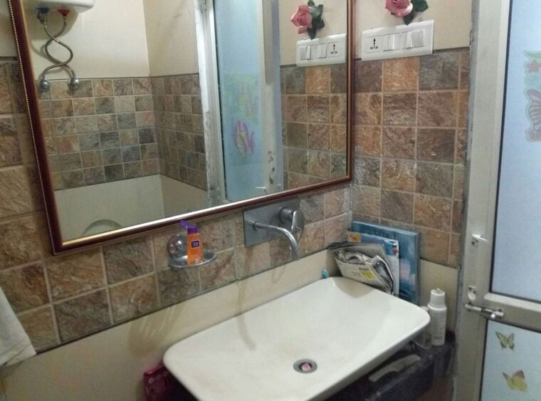 Kitchen, dlf-silver-oaks 2 Bedroom 1200 Sq.Ft. Apartment In Sector 26 Gurgaon 10574340