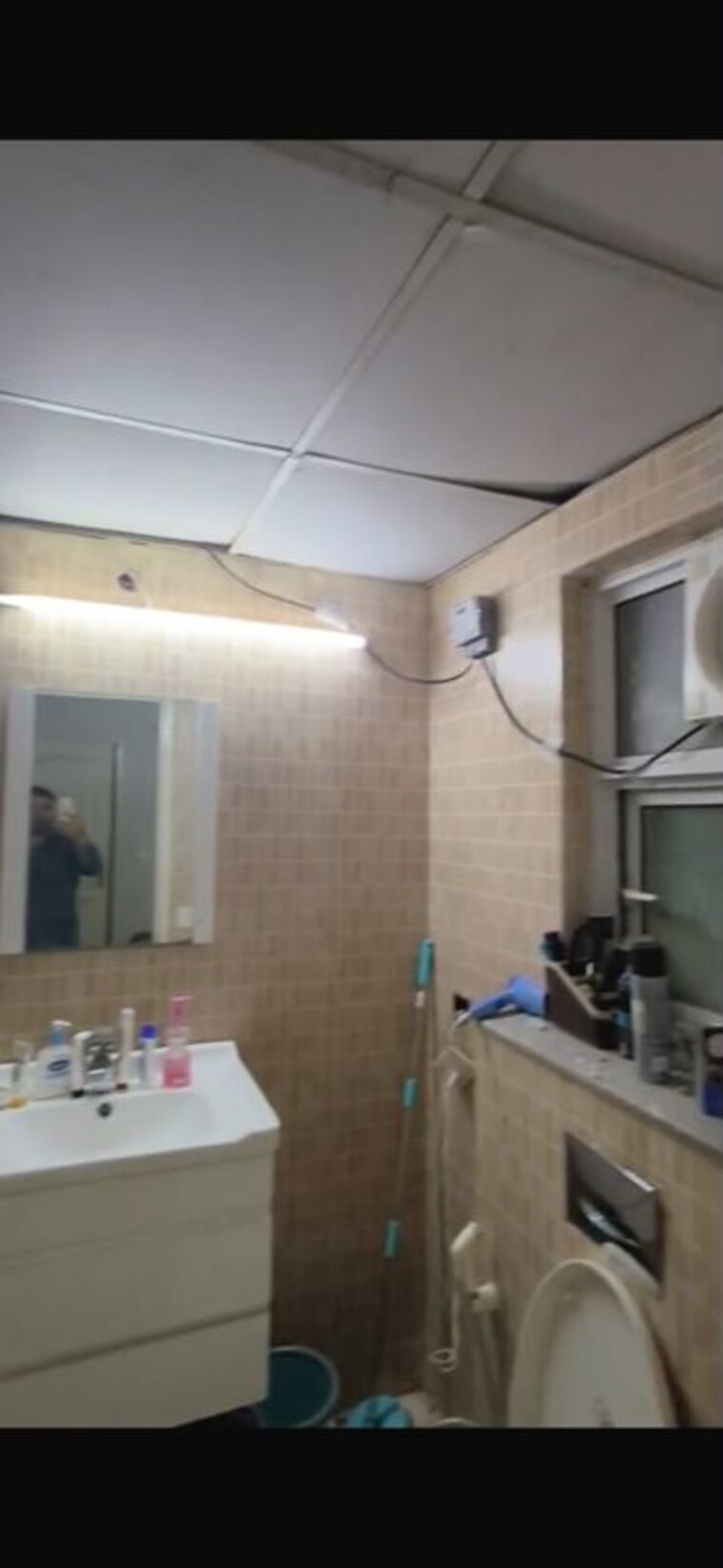 Team Area, raheja-sampada 4 Bedroom 1850 Sq.Ft. Apartment In Sector 92 Gurgaon 10576525