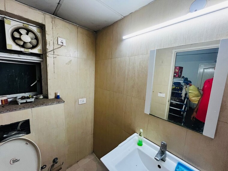 Bathroom, raheja-sampada 4 Bedroom 1850 Sq.Ft. Apartment In Sector 92 Gurgaon 10576525