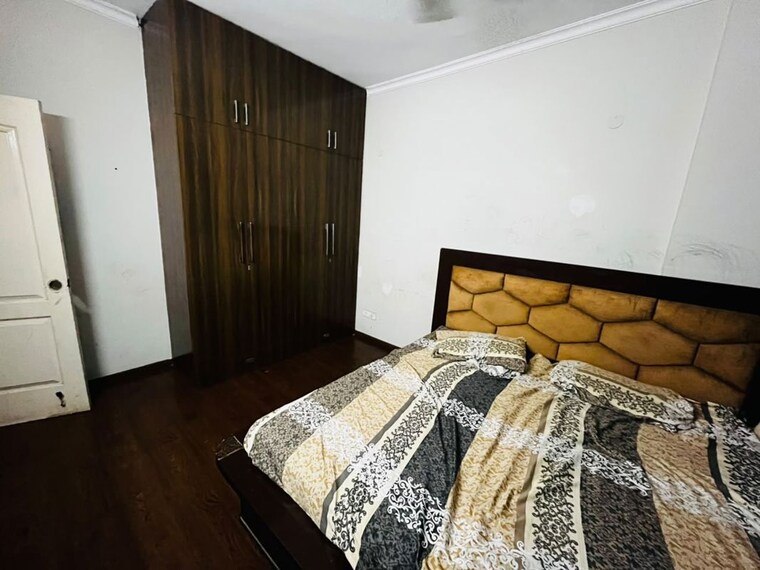 Bedroom, raheja-sampada 4 Bedroom 1850 Sq.Ft. Apartment In Sector 92 Gurgaon 10576525