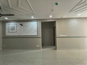 Room in  Apartment at Prestige Beverly Hills, Kokapet – for Rent