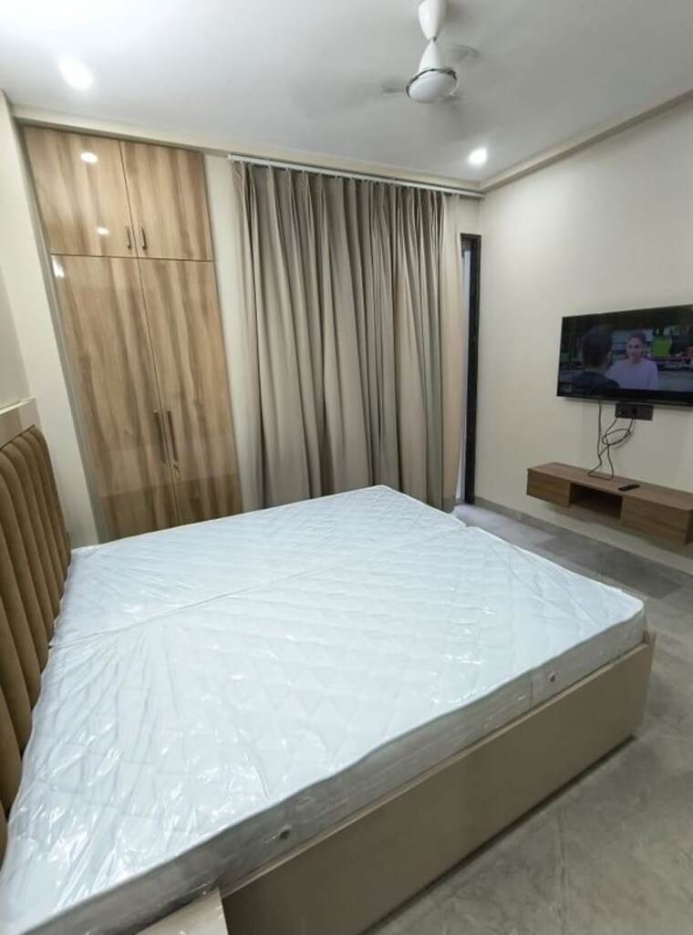 Bedroom, sector 27 2 Bedroom 900 Sq.Ft. Builder Floor In Sector 27 Gurgaon 10576550