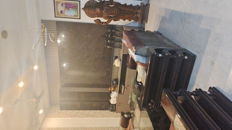 Living Room, kavi nagar 4 Bedroom 355 Sq.Yd. Builder Floor In Kavi Nagar Ghaziabad 10576132