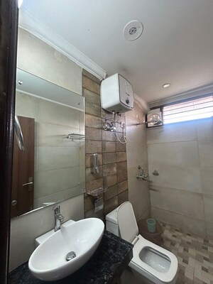 Bathroom in 1 BHK Builder Floor at Sector 53 – for Rent
