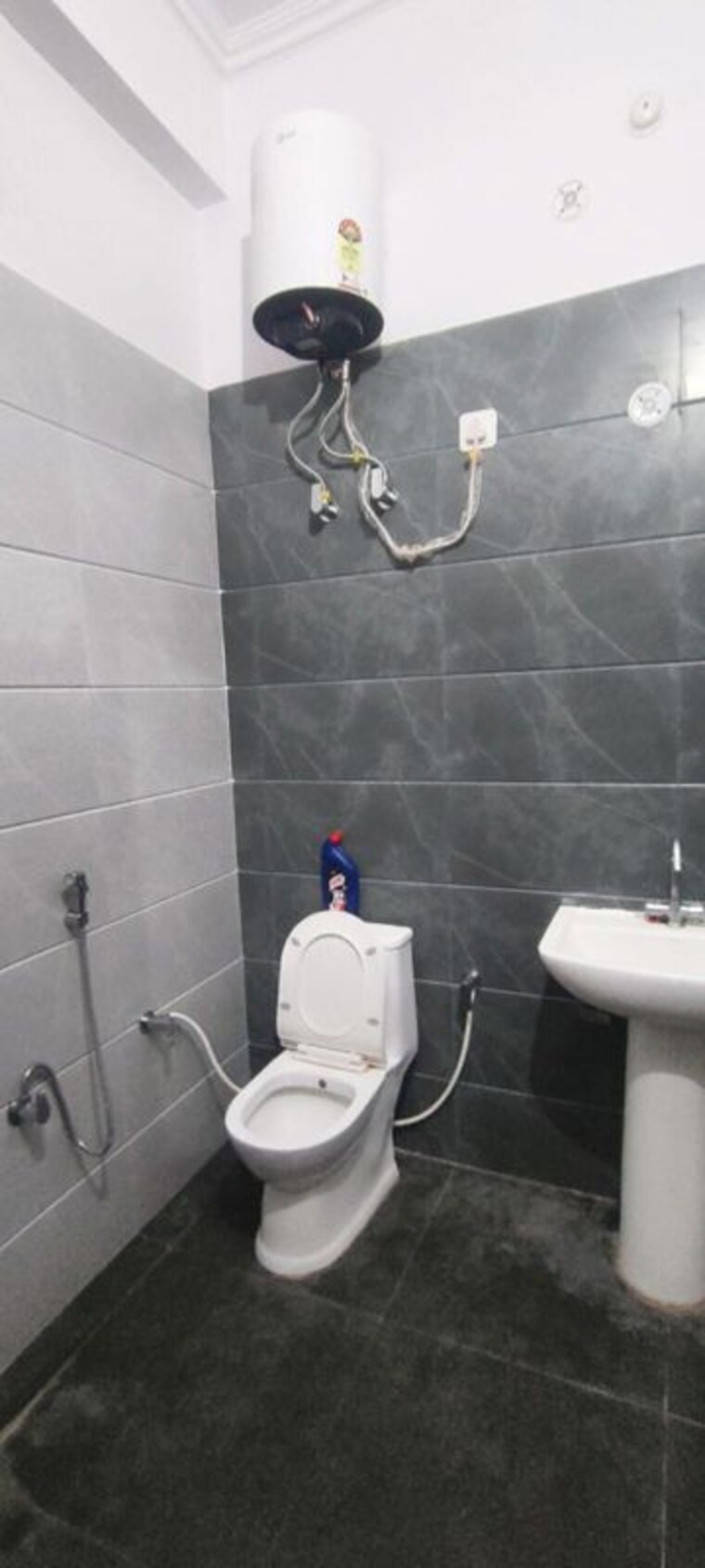 Bathroom, gomti nagar 2 Bedroom 1650 Sq.Ft. Independent House In Gomti Nagar Lucknow 10576719