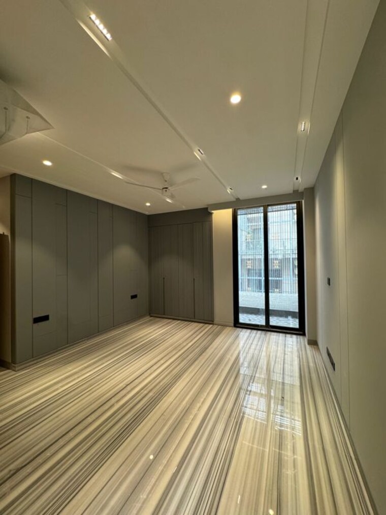 Room, dlf-queens-court 4 Bedroom 3600 Sq.Ft. Apartment In Greater Kailash ii Delhi 10576736