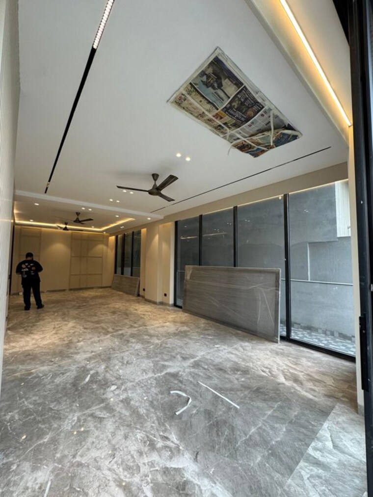 Room, dlf-queens-court 4 Bedroom 3600 Sq.Ft. Apartment In Greater Kailash ii Delhi 10576736