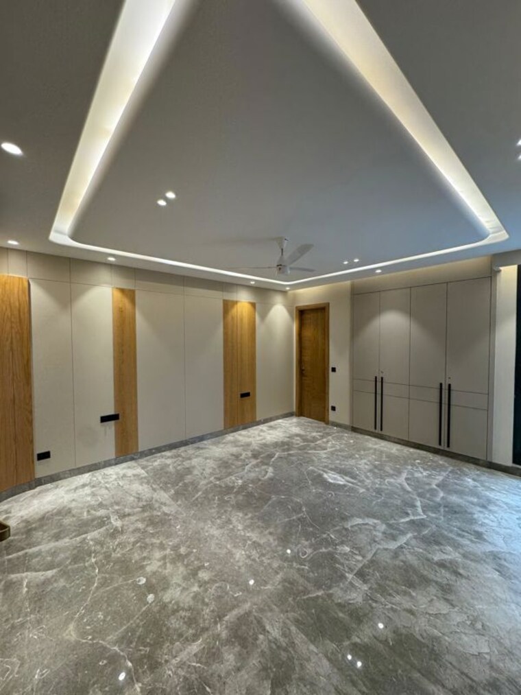 Room, dlf-queens-court 4 Bedroom 3600 Sq.Ft. Apartment In Greater Kailash ii Delhi 10576736